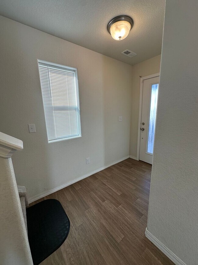 Building Photo - 5253 Painted Sky View