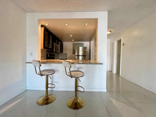 Building Photo - 3527 NE 168th St