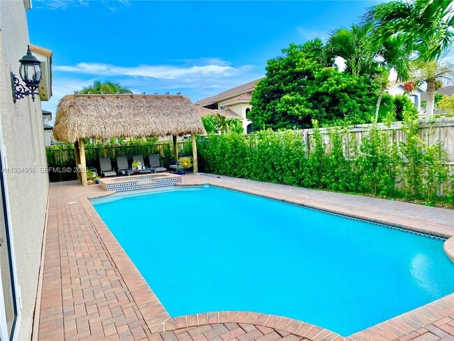 Building Photo - 2239 SE 19th Ave