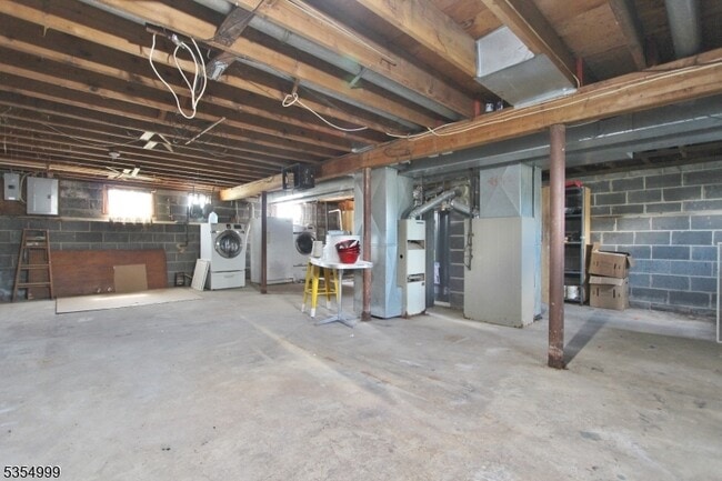 Building Photo - 516 Hamilton Blvd