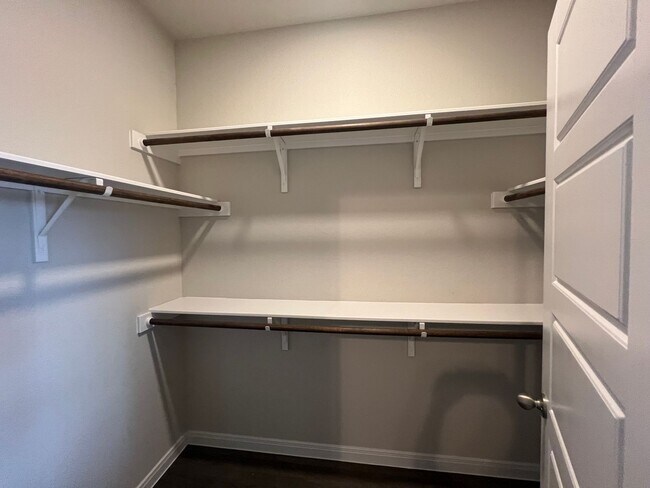Building Photo - Luxury 3/2 Duplex in Seguin, Texas