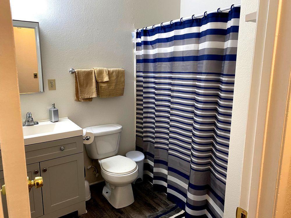 Building Photo - 73829 S Slope Dr