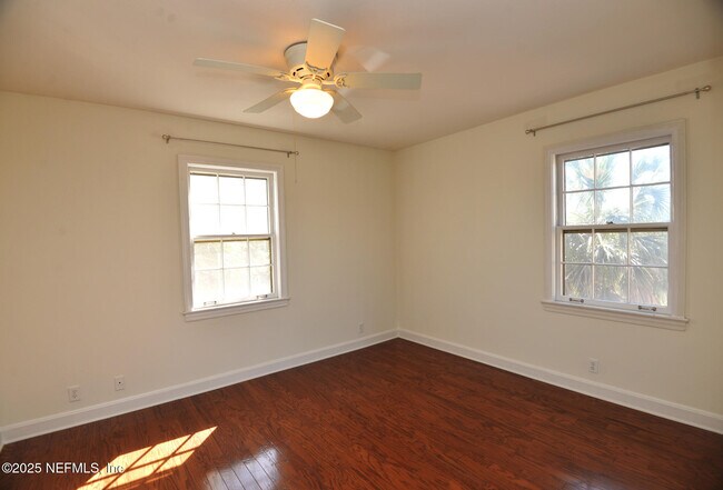Building Photo - 1526 Palm Ave