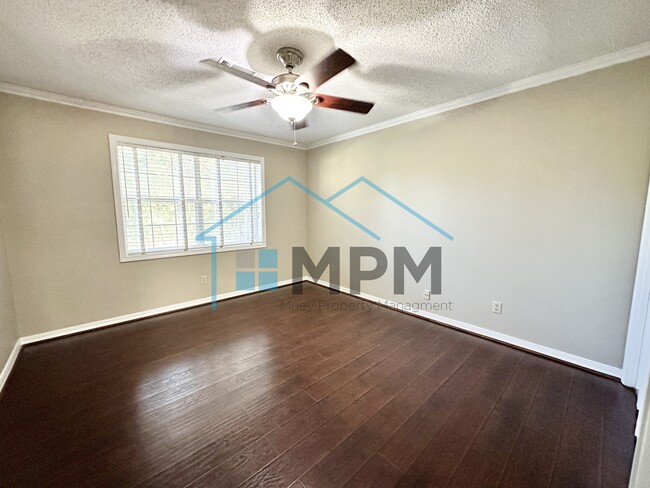 Building Photo - 307 Briarcliff Dr