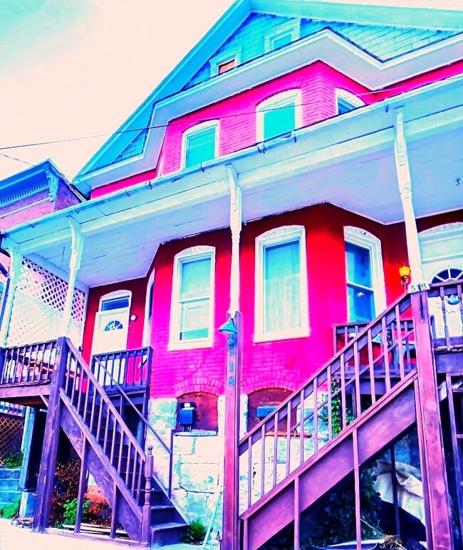 Building Photo - 516 Bedford St