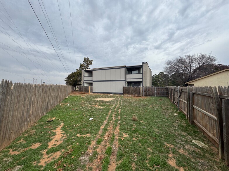 Building Photo - 7410 Avenue X