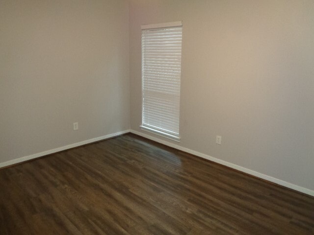 Building Photo - 102 Marabou Pl