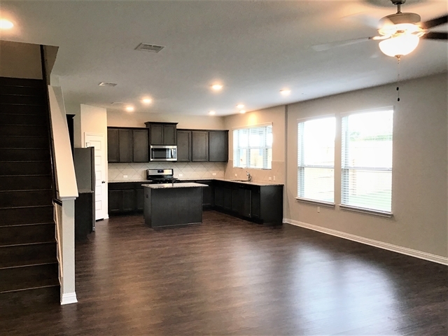 Building Photo - 5904 Gerard Dr