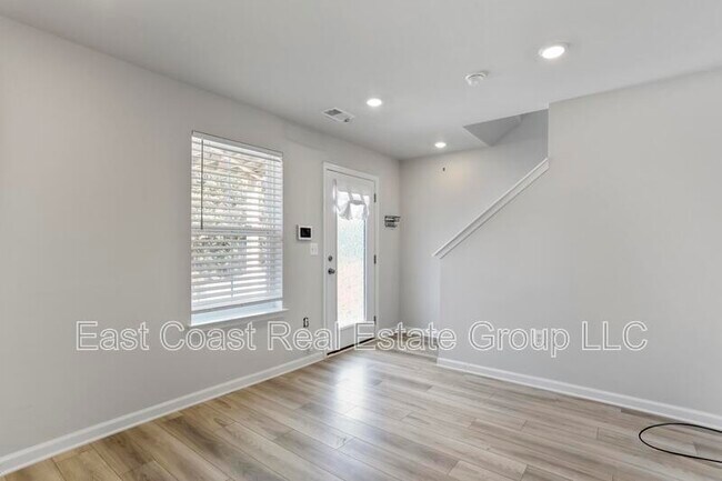 Building Photo - 163 Cooperage Rd