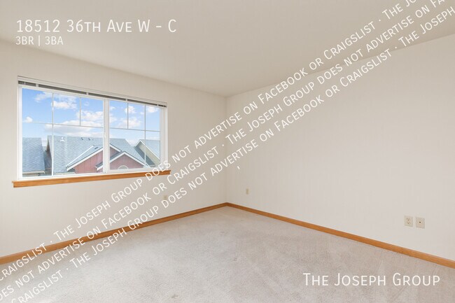 Building Photo - 18512 36th Ave W