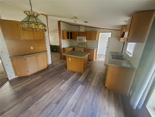 Building Photo - 8460 SW 65th Terrace