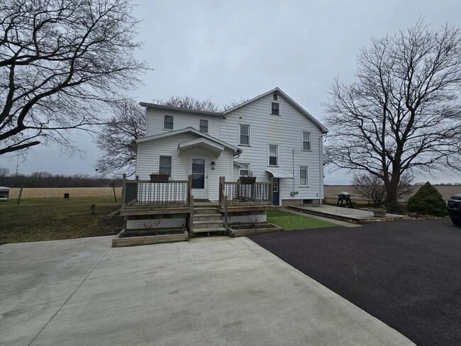 Building Photo - 1084 Yale Farm Rd