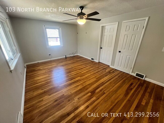 Building Photo - 103 N Branch Pkwy