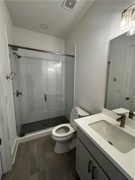 Building Photo - 1255 Westshore Dr