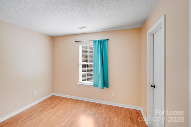 Building Photo - 7213 Preakness Stakes Ln