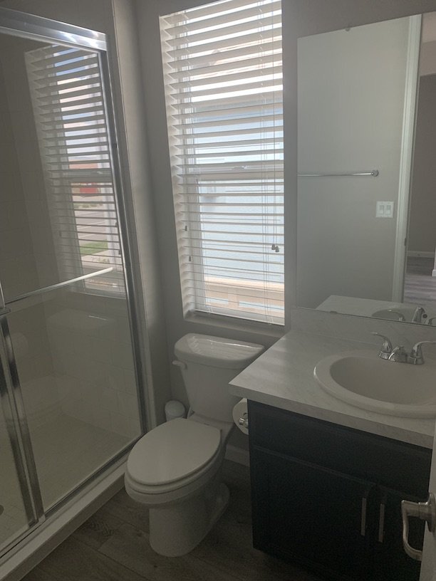 Building Photo - 50% off first month rent with 12 month Lease