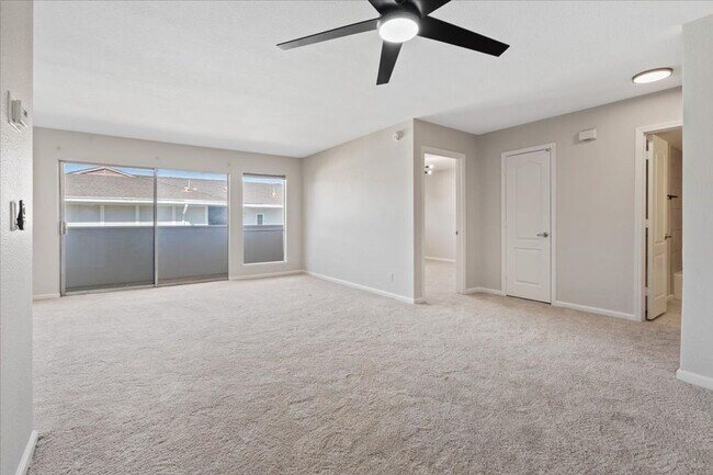 Building Photo - 669 Oakmont Ave