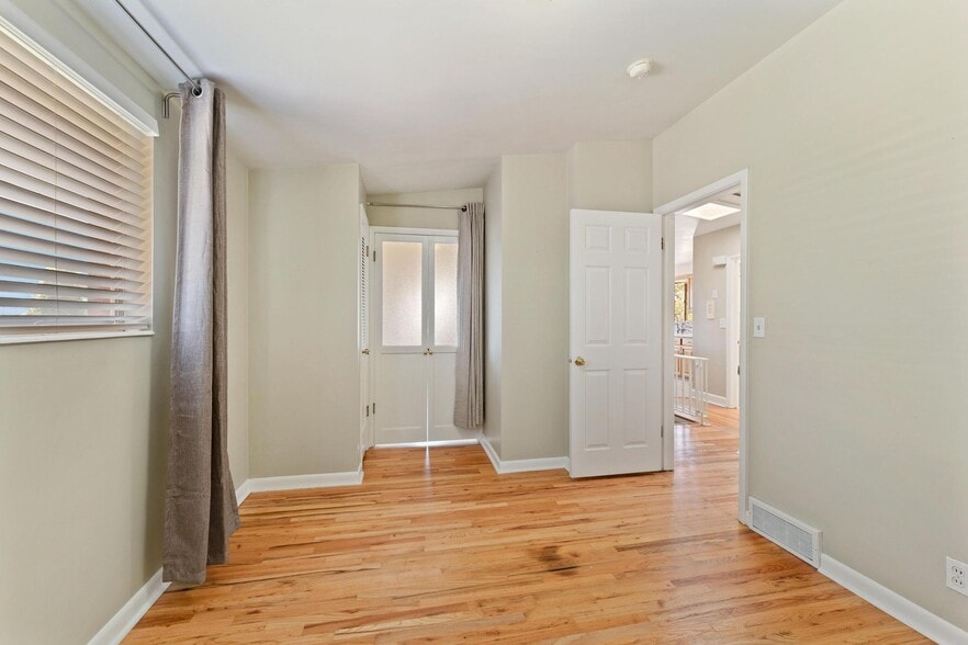 Building Photo - 4243 S Lynne Ln