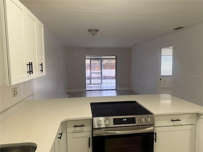 Building Photo - 2128 Bahamas Ct