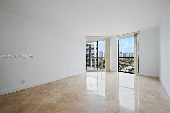 Building Photo - 3640 Yacht Club Dr