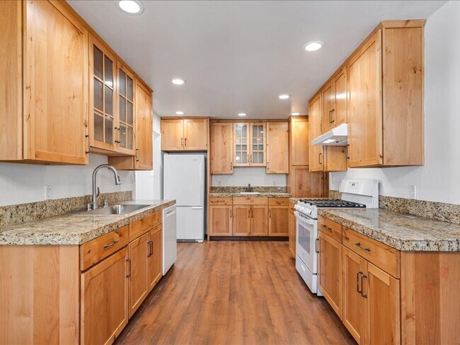 Building Photo - 336 Triplett Dr