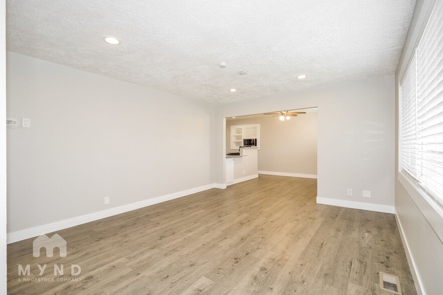 Building Photo - 5031 Alex St