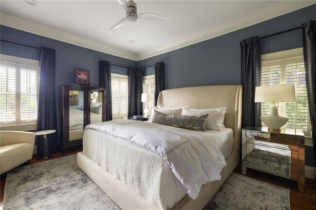 Building Photo - 28 Clay St SE