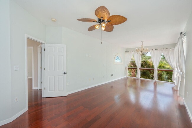Building Photo - 272 Calusa Blvd