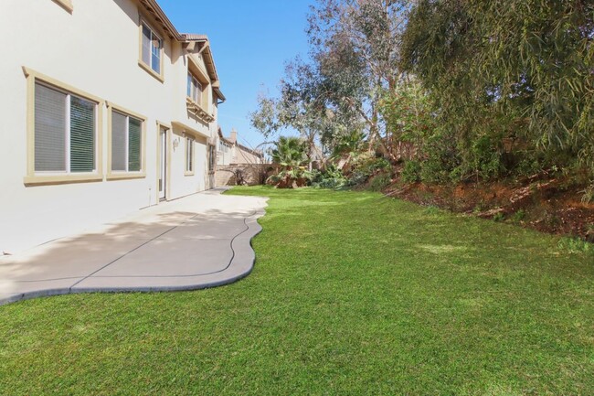 Building Photo - 1212 Lavendar Way
