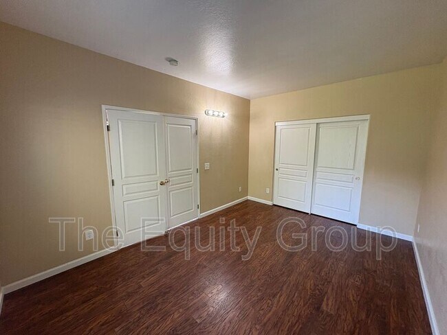 Building Photo - 312 W Reese Ave