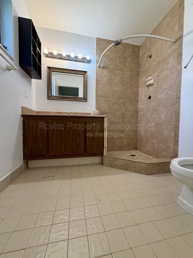 Building Photo - 8660 SW 149th Ave