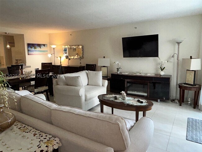 Building Photo - 6917 Collins Ave