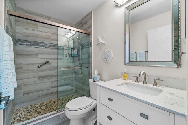 Building Photo - 50 Pelican Pointe Dr