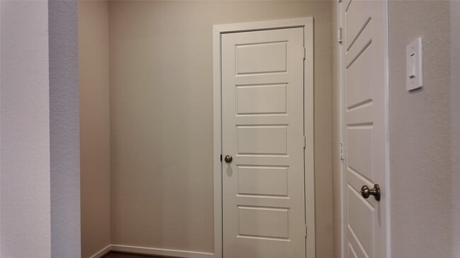 Building Photo - 16241 Parish Pointe Ct