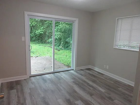 Building Photo - 200 Mccormick Ave