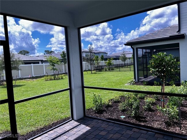 Building Photo - 24869 Surf Hvn Ln