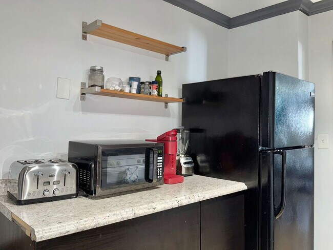 Building Photo - 215 Piedmont Ave NE