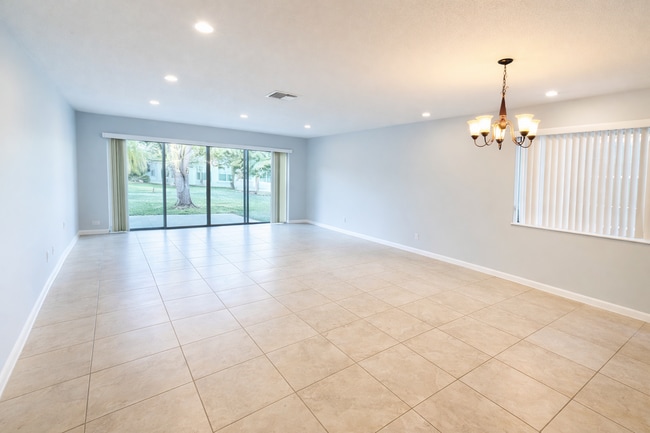 Building Photo - 4190 Pine Green Run