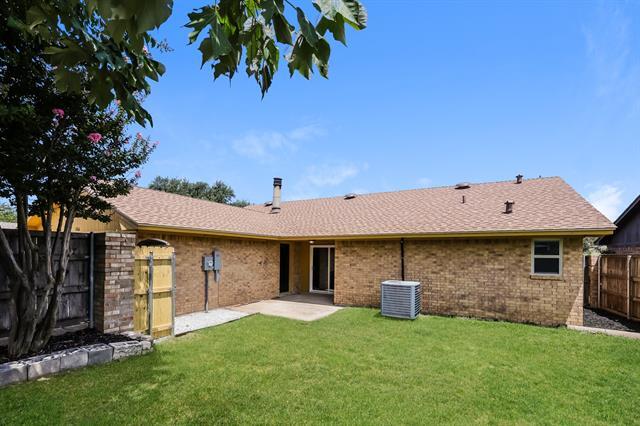 Building Photo - 1816 Christopher Dr