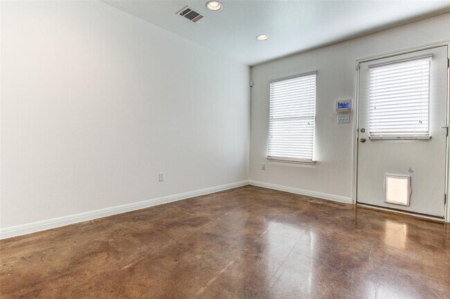 Building Photo - 4527 Graceful Ln