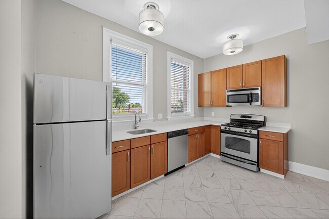 Flat 101 Kitchen - Grandview Apartments