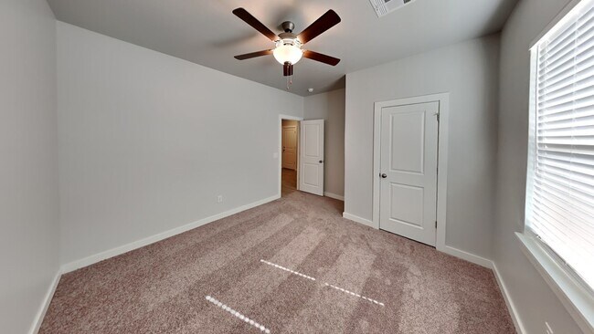 Building Photo - 17960 Lantana Loop