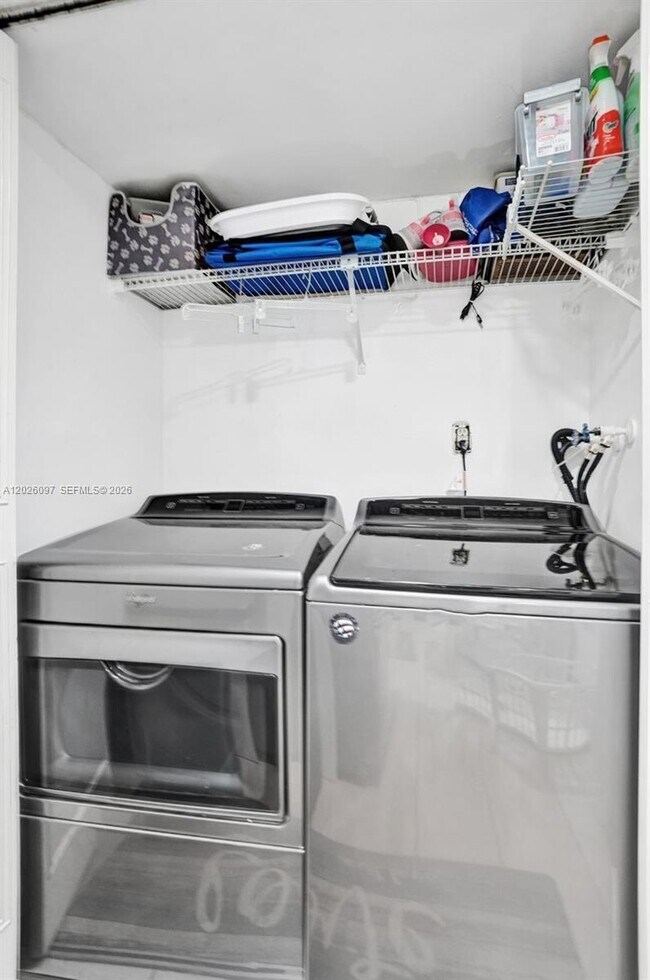 Building Photo - 7355 SW 26th Ct