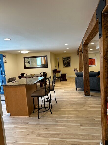 Building Photo - 11504 6th Ave NW