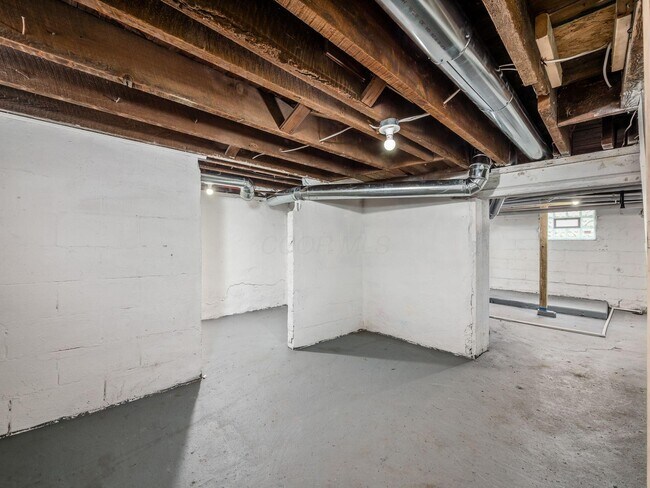 Building Photo - 280 S Central Ave