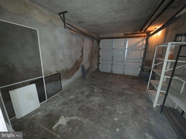 Building Photo - 408 Slocum St