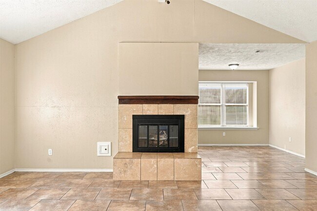 Building Photo - 19315 Spanish Needle Dr
