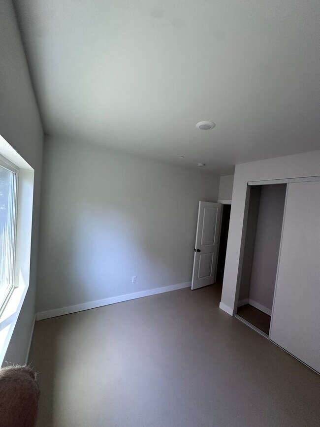 Building Photo - Brand new 3 bedroom house in quiet neighborhood (+FREE RENT!)