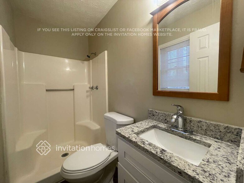 Building Photo - 1234 Woodland Ct SE