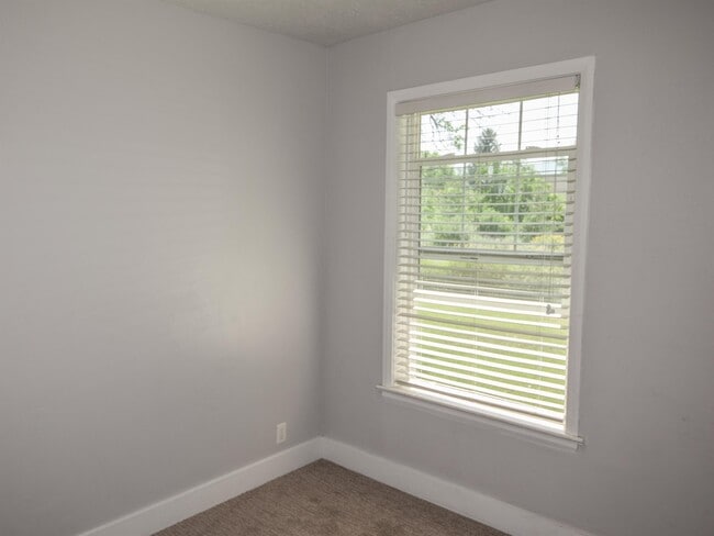 Building Photo - 56 N 400 W